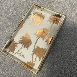 Lilly Pulitzer good and white tray